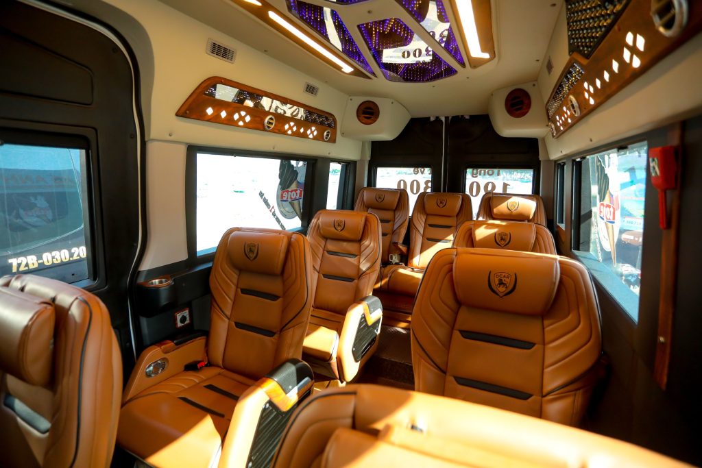 Hanoi to Halong by Limousine Bus