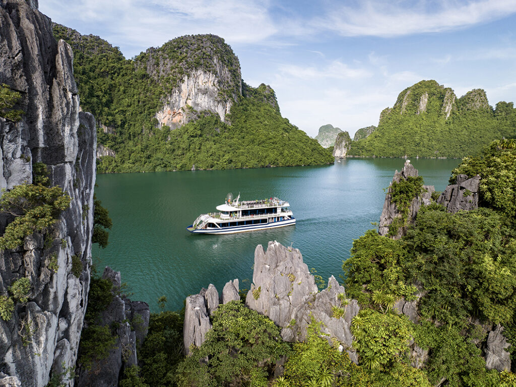 Ha Long Bay Day Boat