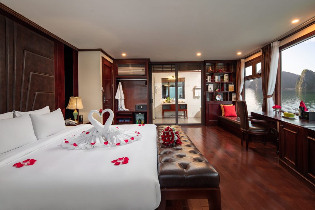 VIP Honey Moon Terrace Dora cruise