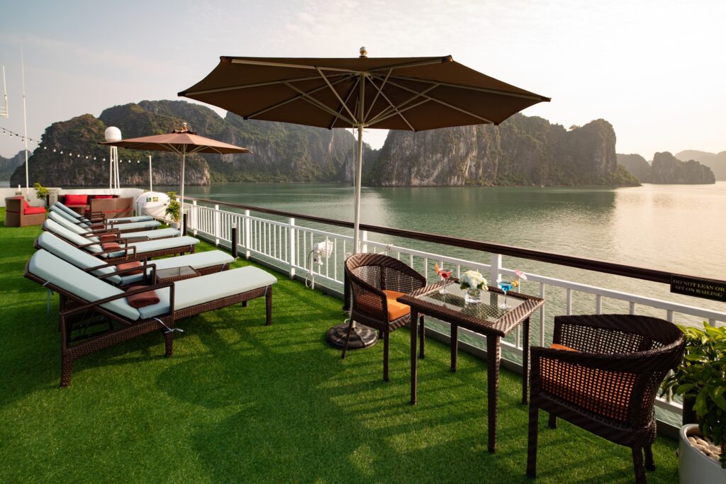 Luxury Cruise Lan Ha Bay