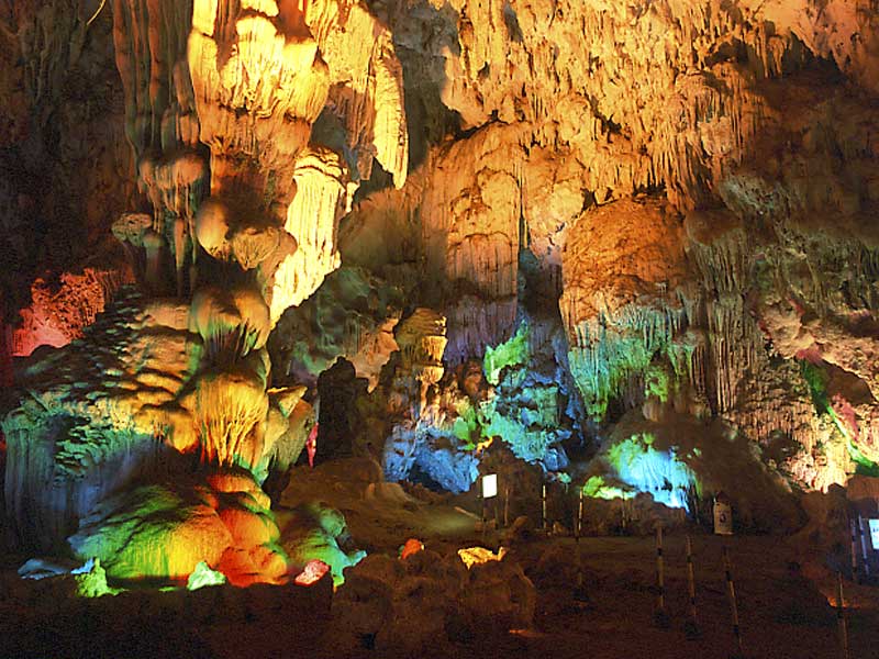 Halong Bay Cruise, Sung Sot Cave - Full Moon Travel Asia