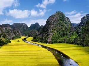 From Ninh Binh: Hoa Lu, Trang An, Mua Cave & Bich Dong Tour