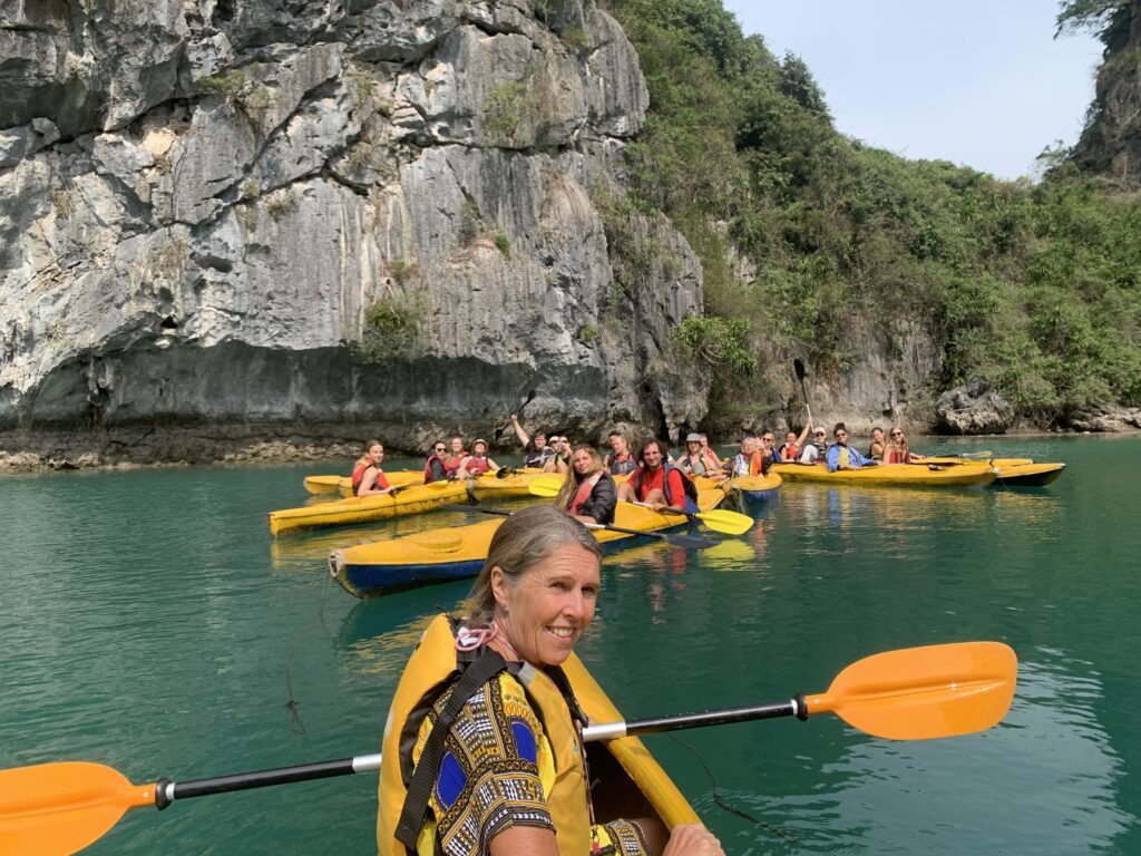 Kayaking in Lan Ha Bay