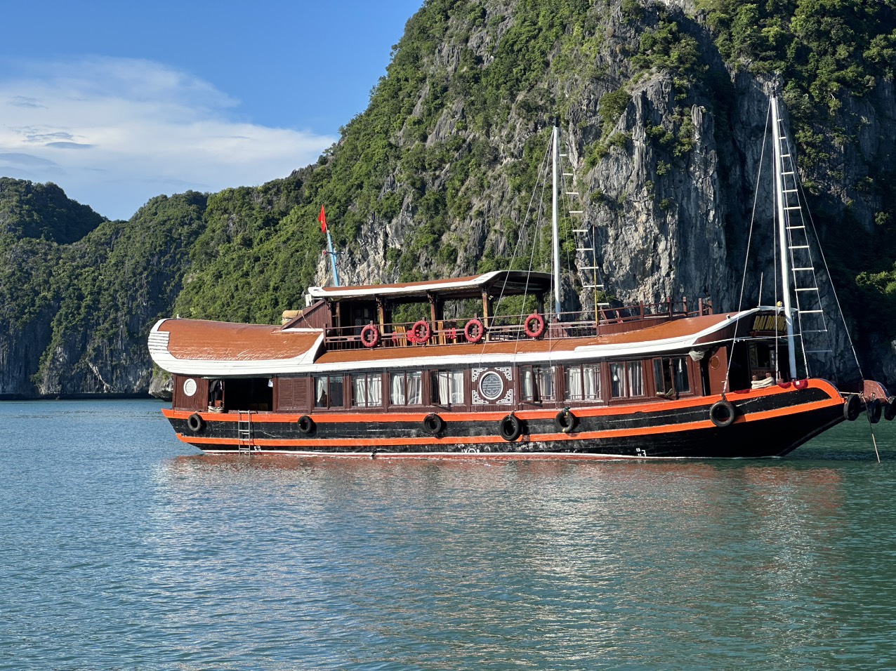 Cat Ba Small Group Tour