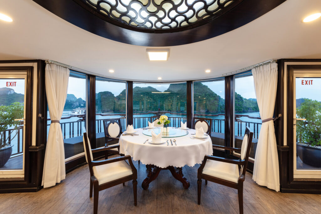 Halong Bay Cruise Dinning Room
