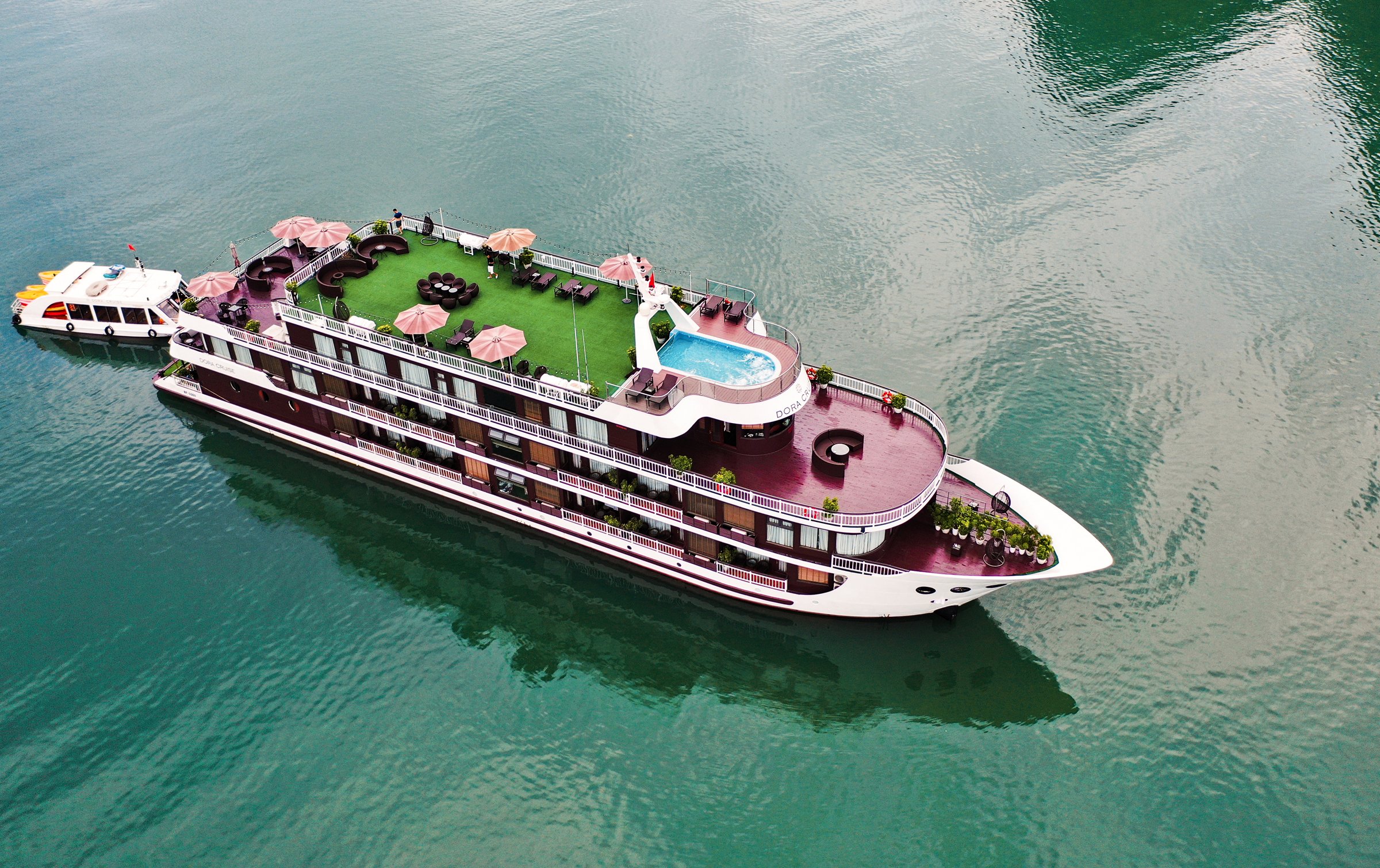 Luxury Cruise Lan Ha Bay