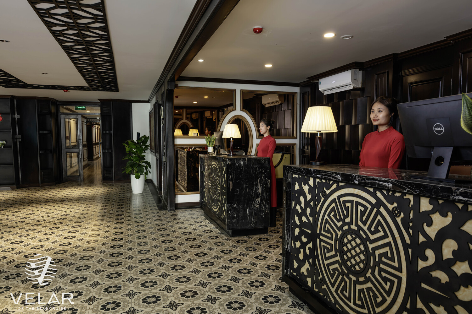 Velar Of The Seas Cruise – Halong Bay – Lan Ha Bay