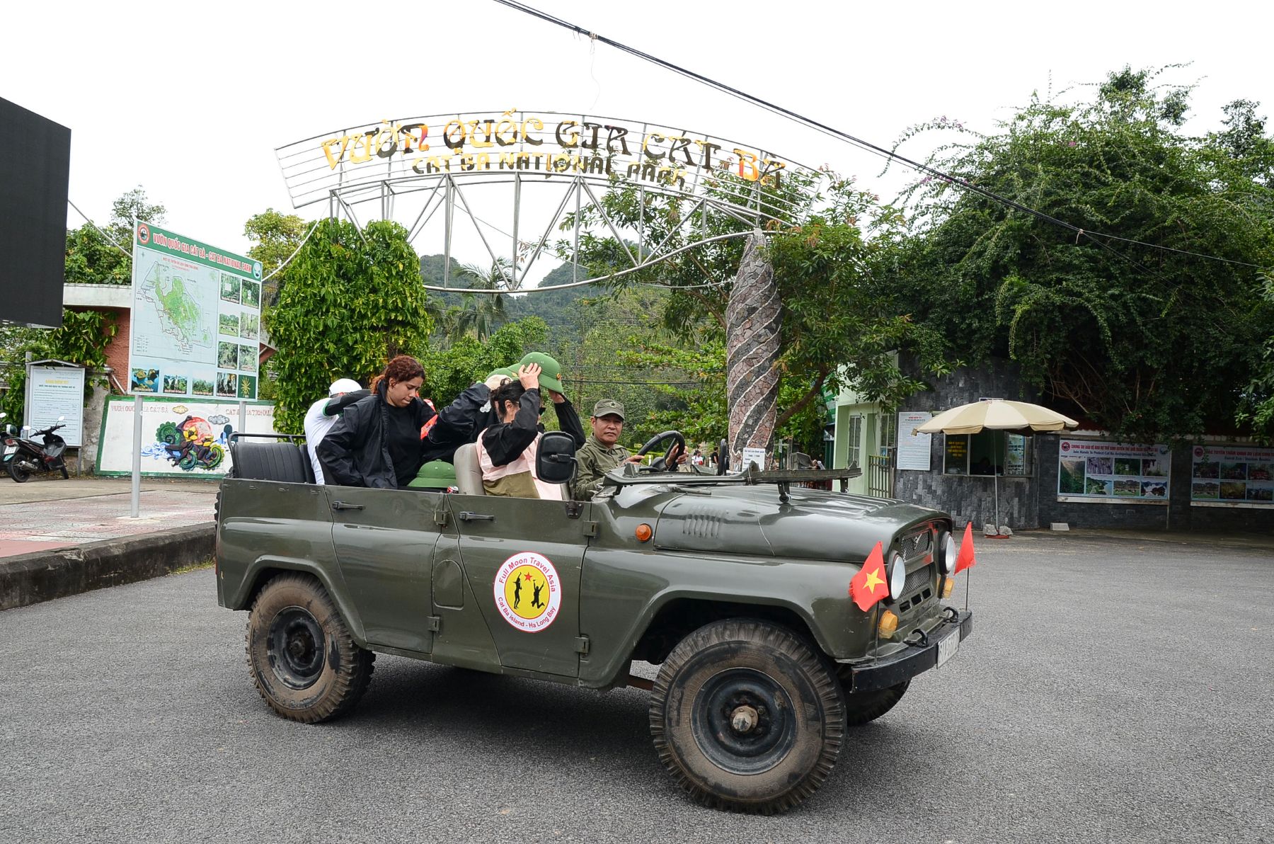 Cat Ba Jeep Tour