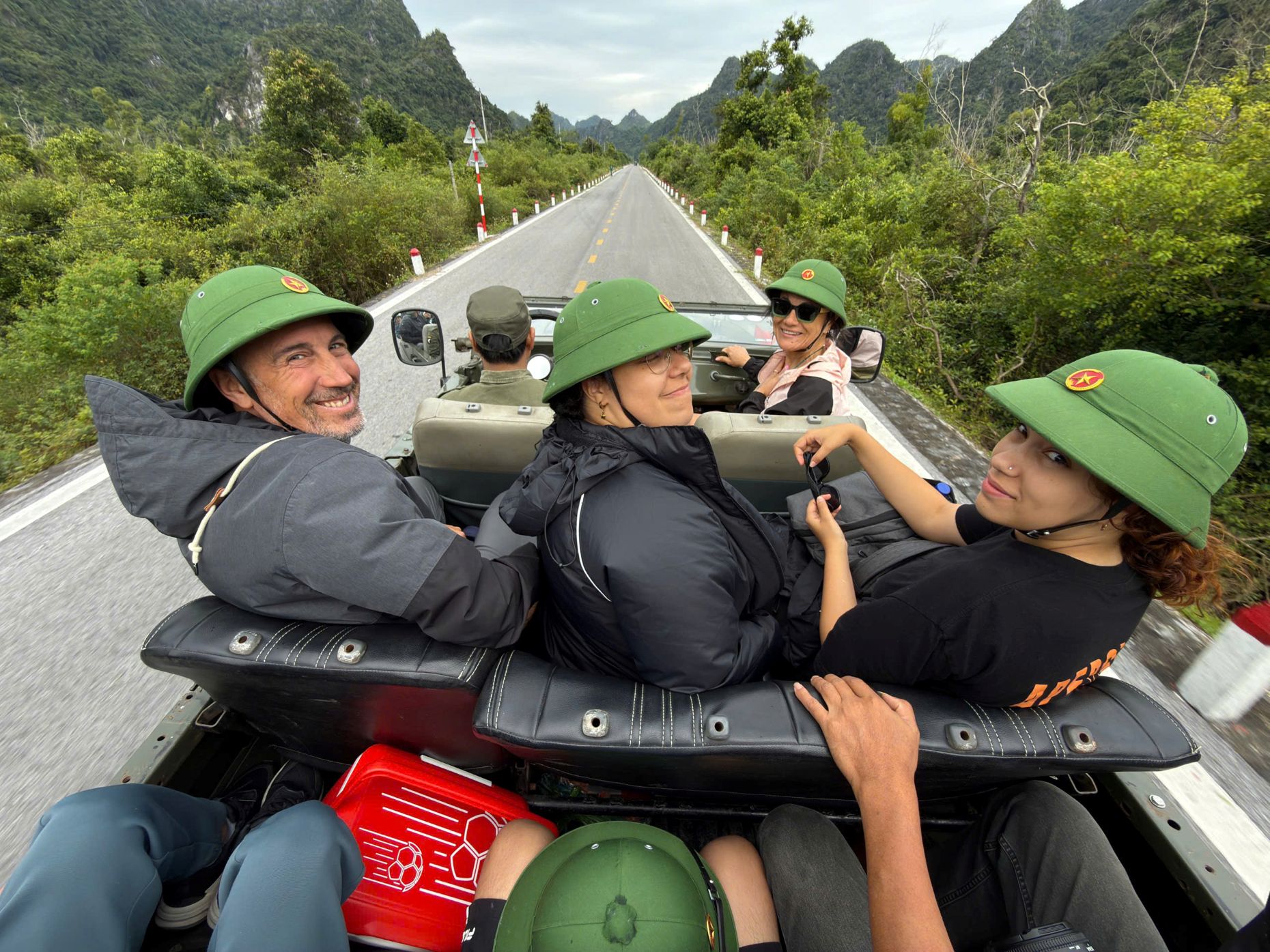 Cat Ba Day Tour: Hospital Cave & Trekking-Lan Ha Bay Cruise