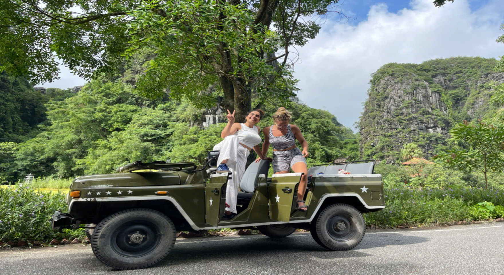 Turn Around Cat Ba island on Jeep Tour