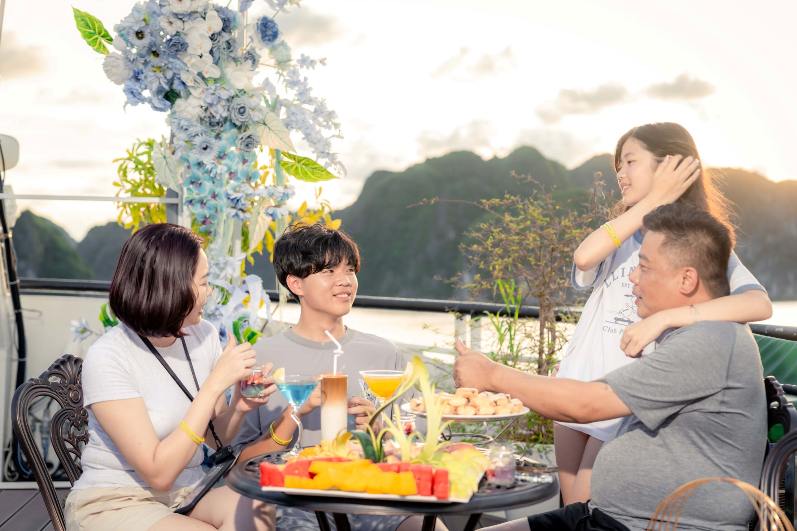 Sunset Lan Ha Bay