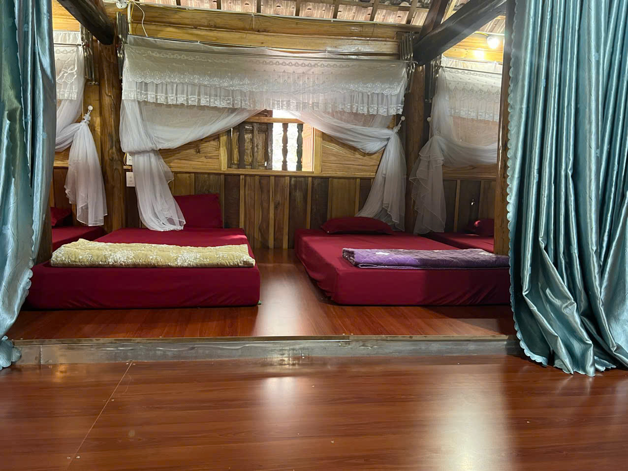 Sharing room Ha Giang Loop Tour