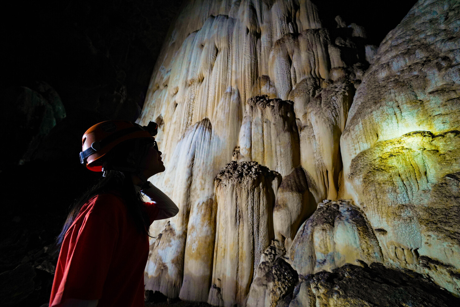 Elephant Cave in Phong Nha Day Tour