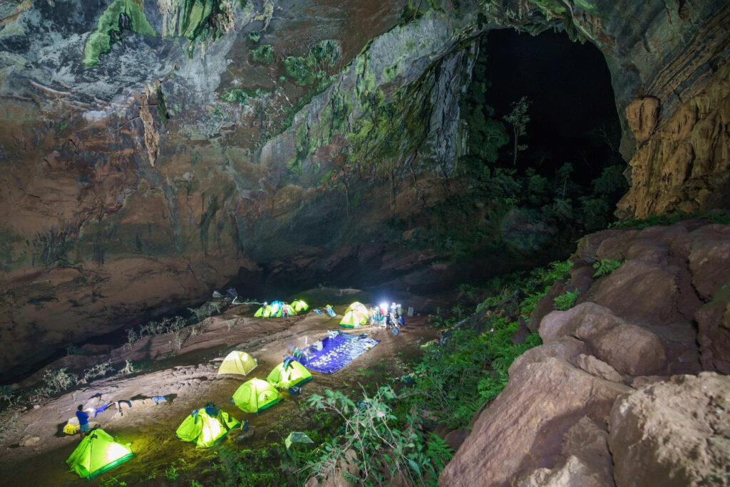 Pygmy Cave Phong Nha Tour
